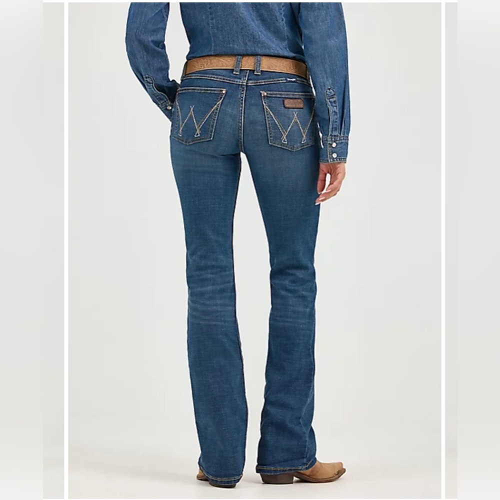 NWT Wrangler Retro Mae Mid-Rise Bootcut Jeans Size 7/8 x 30 - Picture 1 of 12